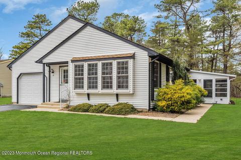 13 Stonybrook Rd #60, Whiting, NJ 08759
