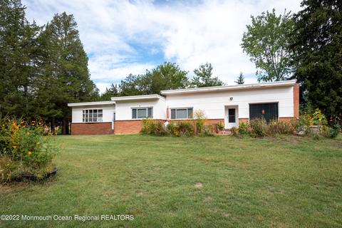 563 Reed Rd, Jackson, NJ 08527