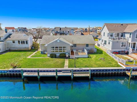 1725 Certainty Dr, Point Pleasant, NJ 08742