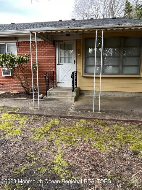 3 Quaker Ln # C, Whiting, NJ 08759