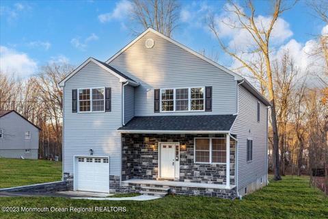 22 Pension Hill Rd, Manalapan, NJ 07726