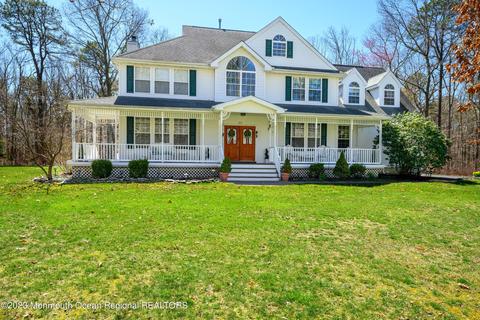 22 Amanda Ln, Howell, NJ 07731