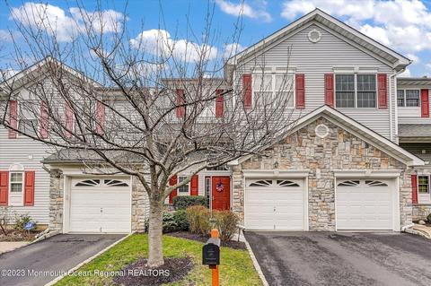 2 Bridgepointe Dr #219, South Amboy, NJ 08879