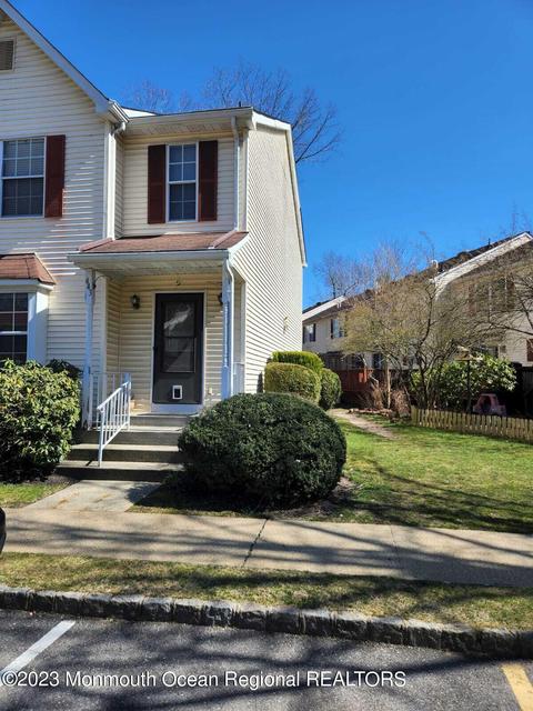 443 Rose Ct, Lakewood, NJ 08701