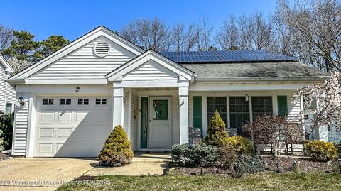 2281 Beltane Rd, Toms River, NJ 08755