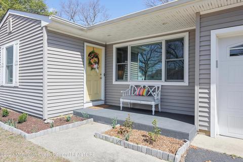 452 Drum Point Rd, Brick, NJ 08723