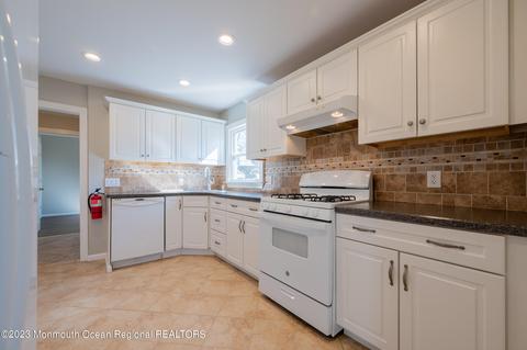 416 Mohawk Dr, Brick, NJ 08723 photo 12