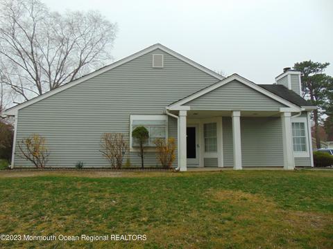 889 Stratford Ct # a, Manchester, NJ 08759