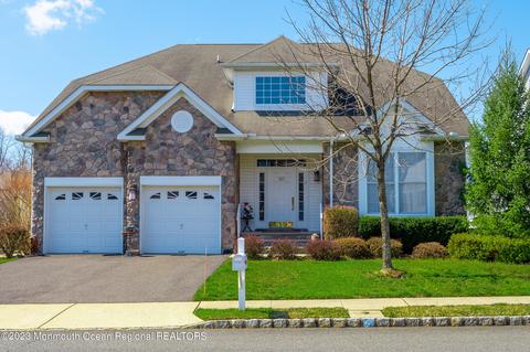 327 Van Dusen Dr, Marlboro, NJ 07746