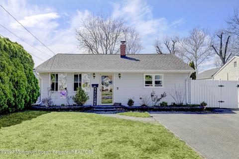 195 Austin Ave, Old Bridge, NJ 08857