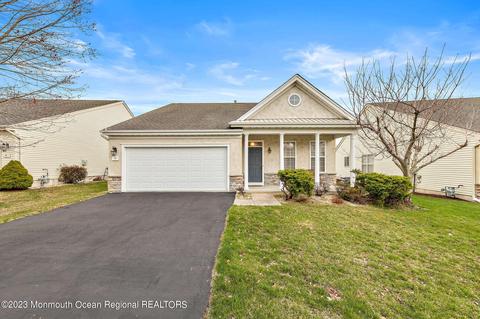 13 S Point Blvd, Barnegat, NJ 08005