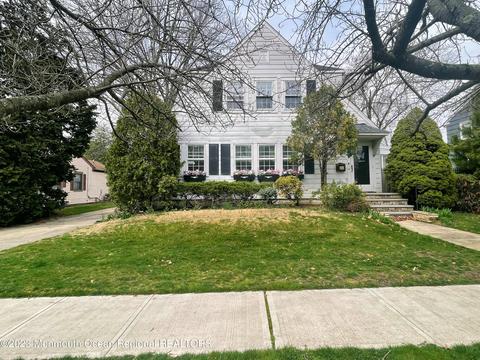 35 Edgemere Dr, Matawan, NJ 07747