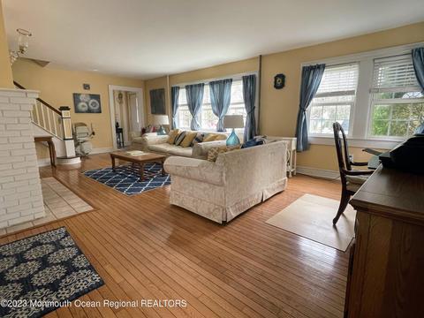35 Edgemere Dr, Matawan, NJ 07747 photo 4