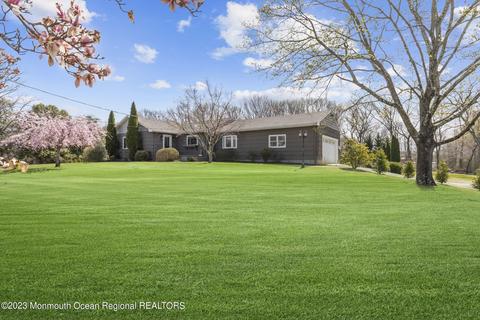 393 Gordons Corner Rd, Manalapan, NJ 07726