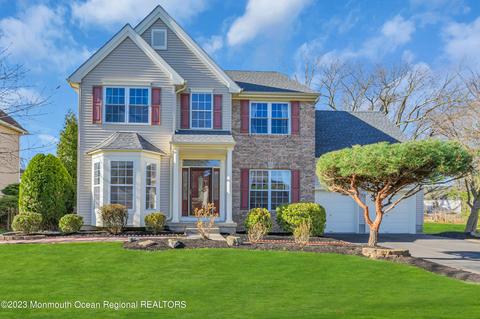 16 Larkspur Dr, Dayton, NJ 08810