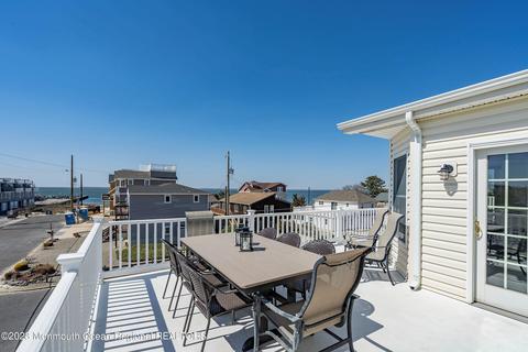 5111 West Ave, Long Beach Township, NJ 08008