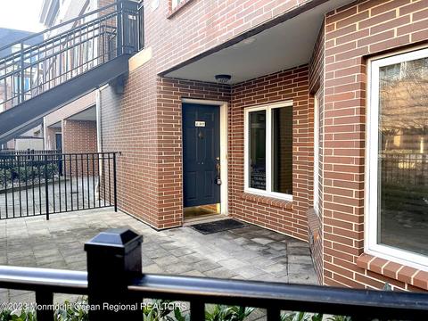 368 Rector St #317, Perth Amboy, NJ 08861