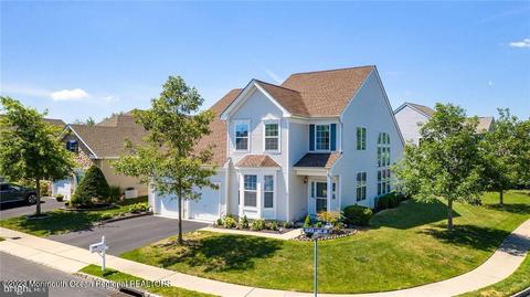 2 Silver Lake Dr, Barnegat, NJ 08005