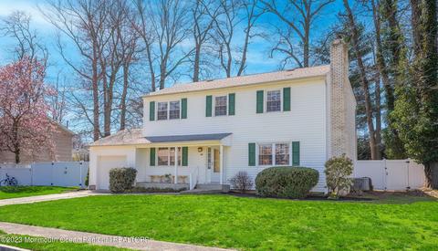 1804 Holbrook St, Oakhurst, NJ 07755