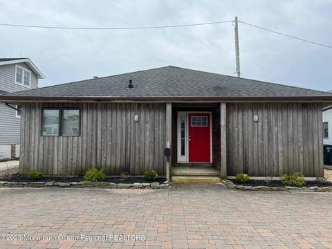 51 Ocean Bay Blvd, Lavallette, NJ 08735