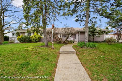 42 Highland Ave, Hazlet, NJ 07730