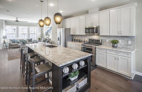 30 Signal Ave, Oceanport, NJ 07757