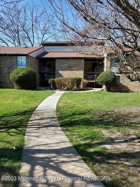 79 Overlook Way #D, Manalapan, NJ 07726