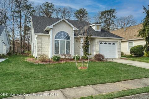 1806 Sweetbay Dr, Toms River, NJ 08755