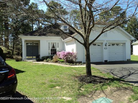 17 Brightwinds Ct, Lakewood, NJ 08701