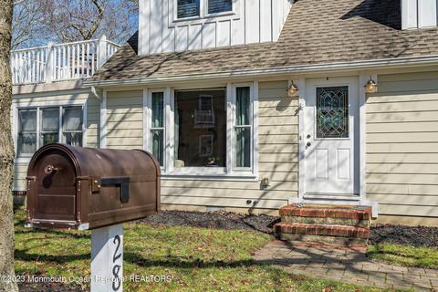 28 Lagoon Dr E, Brick, NJ 08723 photo 3