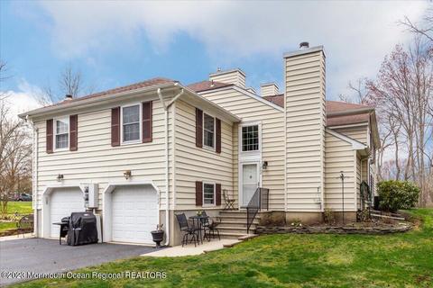 1202 Buckingham Cir #56, Middletown, NJ 07748