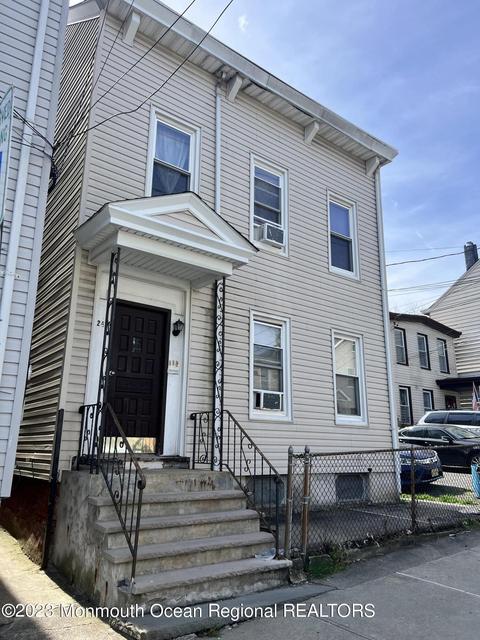 244 Liberty St, Paterson, NJ 07522