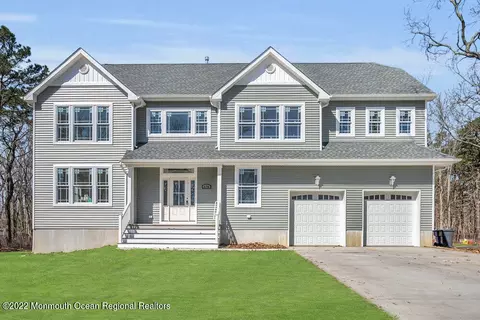 2 Sander Way, Bayville, NJ 08721