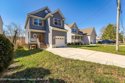 306 Elizabeth Ave, Toms River, NJ 08753