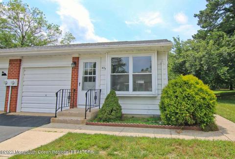 43 Musket Ln # B, Whiting, NJ 08759