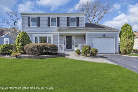 1415 Weeping Willow Ct, Toms River, NJ 08753