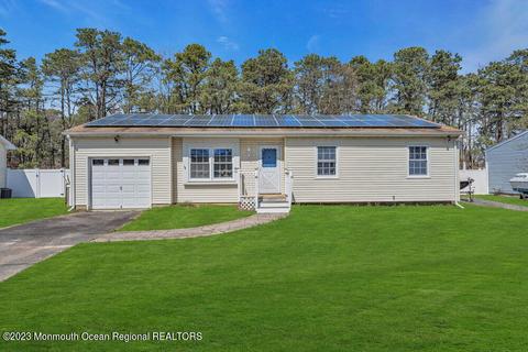 1430 Leguene Ave, Forked River, NJ 08731