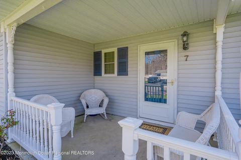 7 Kiwi, Howell, NJ 07731 photo 3
