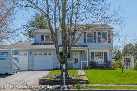 7 Kiwi, Howell, NJ 07731
