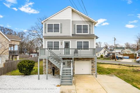 4 Saint Marks Pl, Keansburg, NJ 07734