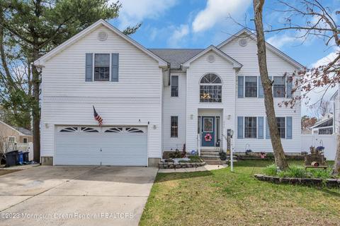 282 Mermaid Dr, Manahawkin, NJ 08050