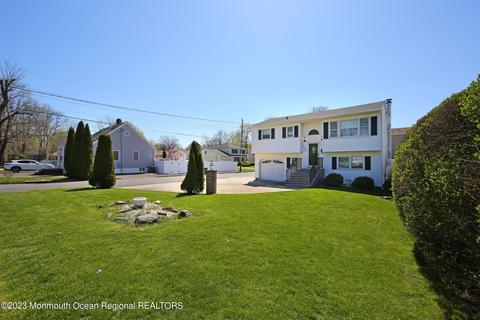 428 Leonardville Rd, Belford, NJ 07718
