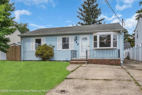 848 Malden Dr, Cliffwood Beach, NJ 07735