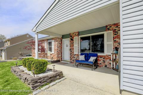 6 Lorelei Dr, Howell, NJ 07731 photo 4