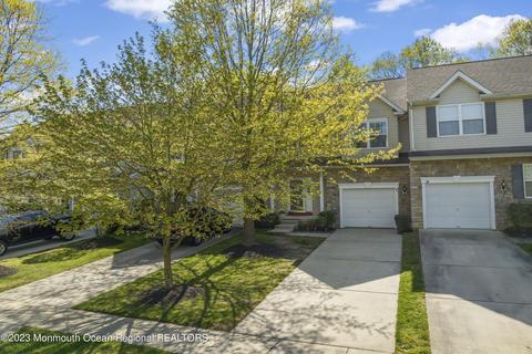 185 Hidden Dr, Blackwood, NJ 08012