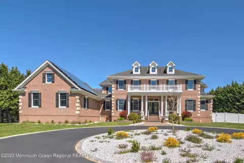 28 Iron Ore Rd, Manalapan, NJ 07726