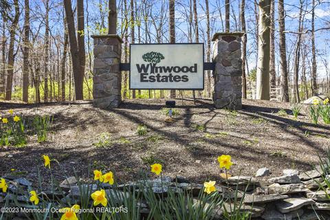 12 Foxtail Ln, Monmouth Junction, NJ 08852