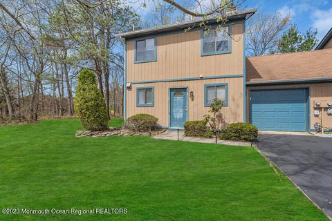 13 Swallow Ln #1000, Howell, NJ 07731