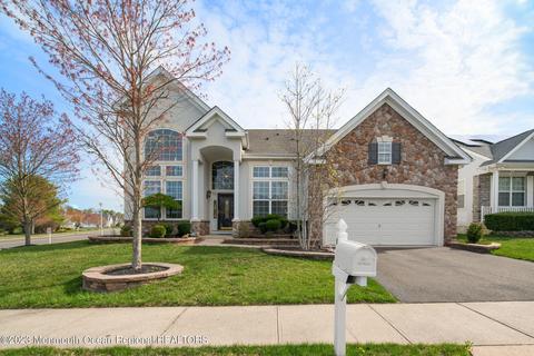 1 Spring Lake Ct, Barnegat, NJ 08005