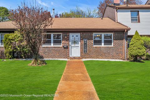 144 Greenwood Loop Rd, Brick, NJ 08724